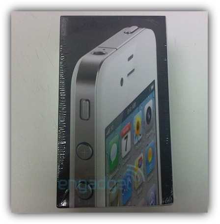 iPhone 4 Белый - Коробка